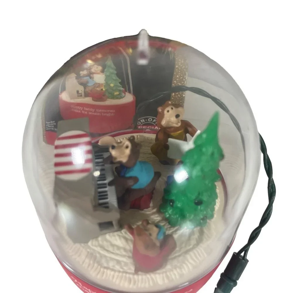 Vintage 1991 Hallmark Keepsake Ornament Light Motion Music- Jingle Bears